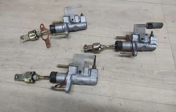 Toyota Corolla E120 E130 Clutch master cylinder 