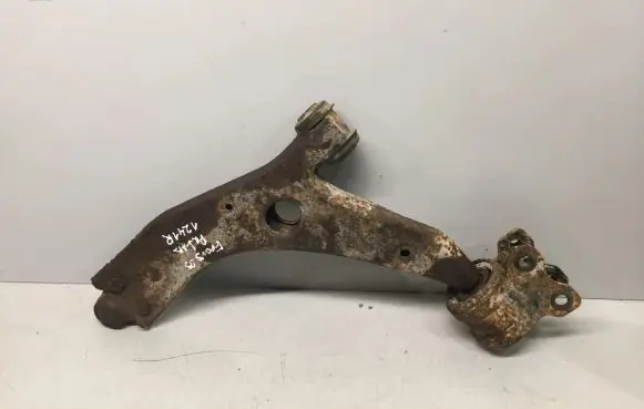 Ford Focus Front lower control arm/wishbone