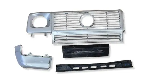 Mercedes-Benz G W463 2nd Gen Front bumper upper radiator grill 121212