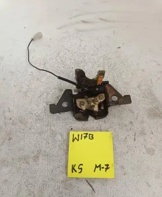 Mazda 323 Tailgate/trunk/boot lock/catch/latch 48645345315