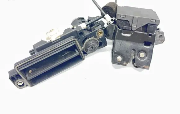 Mercedes-Benz C W203 Lock set A2037500693 A1717500085