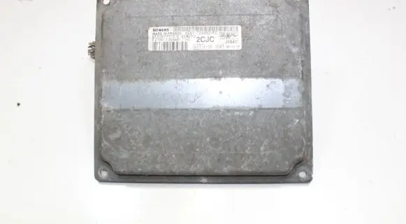 Ford Fiesta Engine control unit/module 6S6112A650FC S120977315C