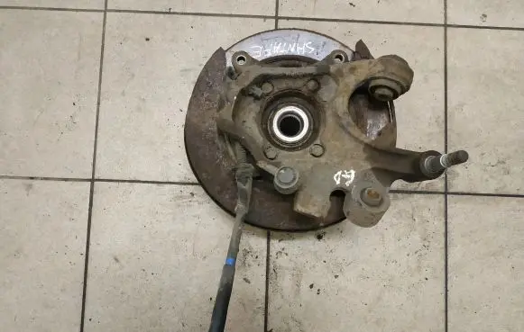 Hyundai Santa Fe Rear wheel hub
