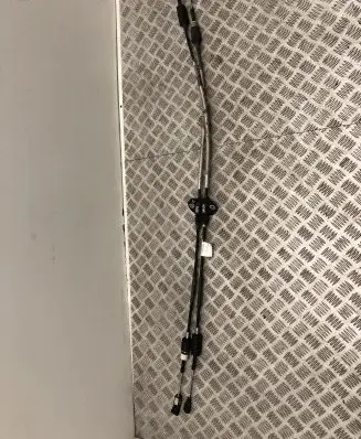Volvo S60 Gear shift cable linkage 30783386