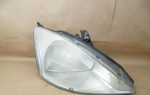 Ford Focus Headlight/headlamp