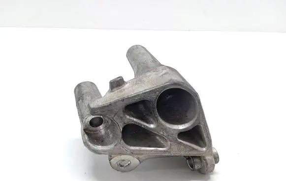 Suzuki Grand Vitara II Engine mounting bracket 8200193773