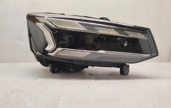 Audi Q2 - Headlight/headlamp