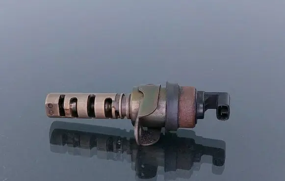 Jaguar S-Type Camshaft position sensor 2297000201