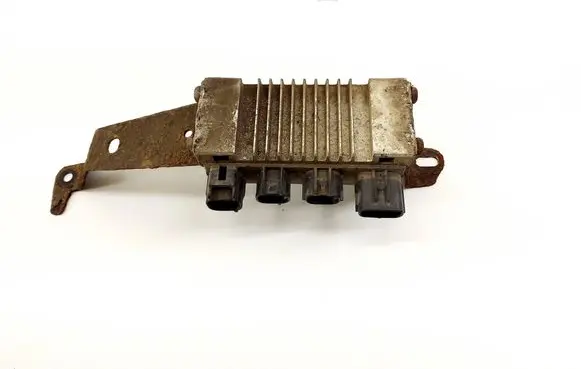 Toyota RAV 4 (XA40) Glow plug pre-heat relay 2855130010