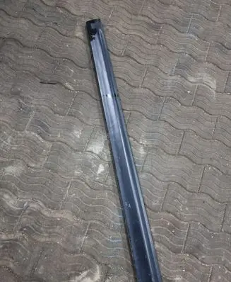 Hyundai Santa Fe Front door trim (molding) 877502B000