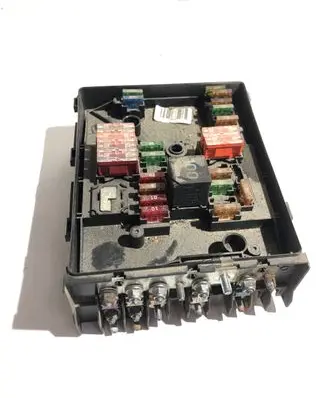 Audi A3 S3 8P Fuse module 1K0937125
