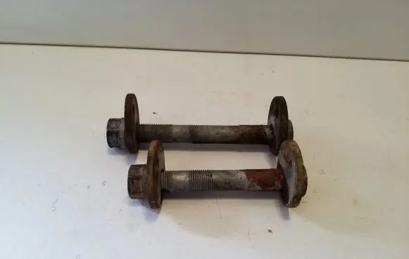 Toyota Hilux (AN120, AN130) Front suspension camber bolt 
