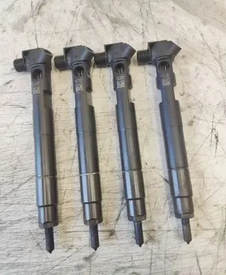 Mercedes-Benz C AMG W205 Fuel injectors set A6510703287 22857836 72XX291JS