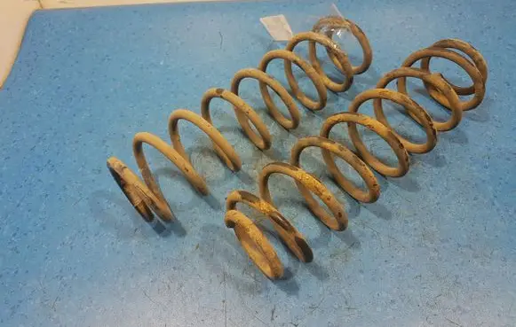 Skoda Fabia Mk2 (5J) Rear coil spring