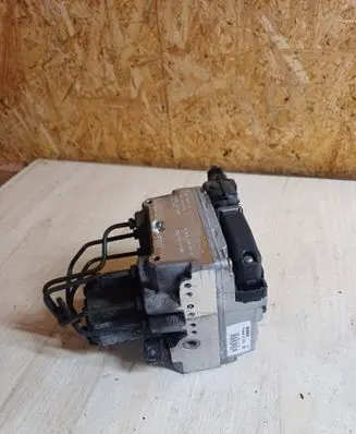 Mercedes-Benz Vito Viano W638 ABS Pump 0265220003 51454857