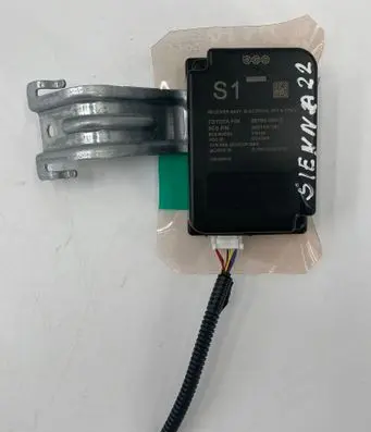 Toyota Sienna XL40 IV Door central lock control unit/module 897B008010