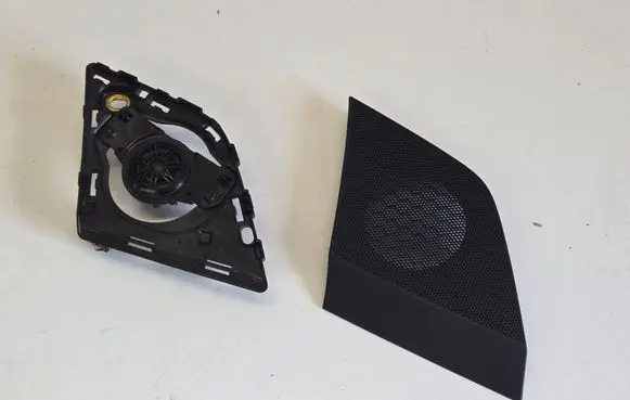Audi Q8 Panel speaker 4M0035428 4M0857228 4M8035399
