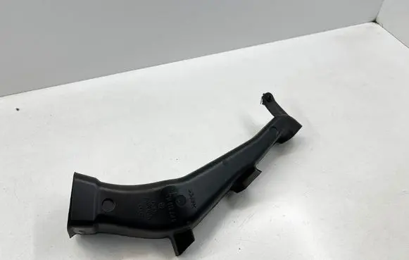 Audi TT TTS Mk2 Air intake hose/pipe 8P2819152