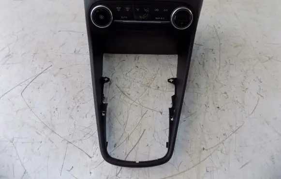 Ford Fiesta Climate control unit H1BT-18C612-AG