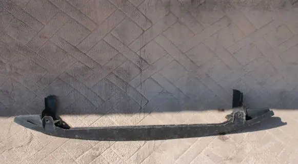 Volkswagen Golf V Bottom radiator support slam panel 
