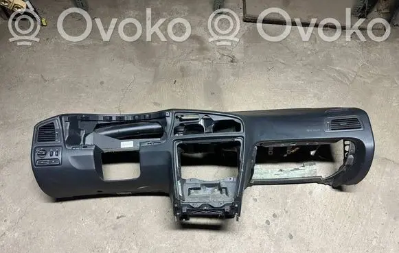Volvo V70 Dashboard 