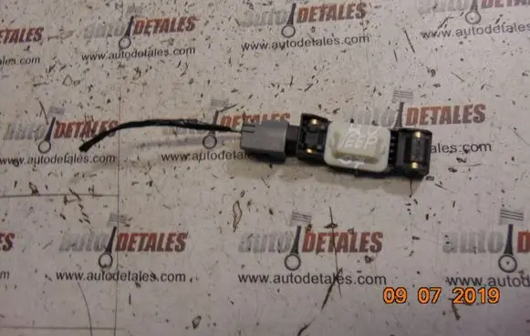Jeep Grand Cherokee (WK) Airbag deployment crash/impact sensor 04671779AC
