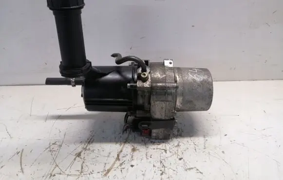 Peugeot 307 Power steering pump 9656400980