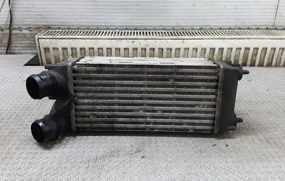 Citroen C4 I Intercooler radiator 9656503980