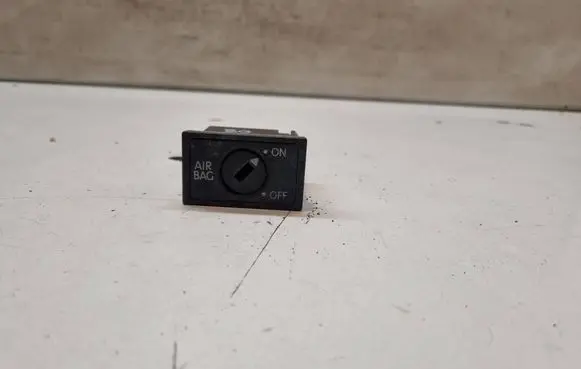 Volkswagen Touran I Passenger airbag on/off switch 1Y0919228A