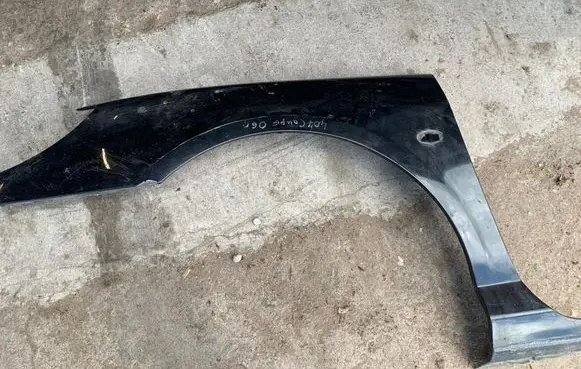 Peugeot 407 Fender end trim 