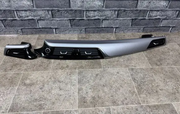 BMW 5 G30 G31 Dash center air vent grill 9329579 9329585 9329515