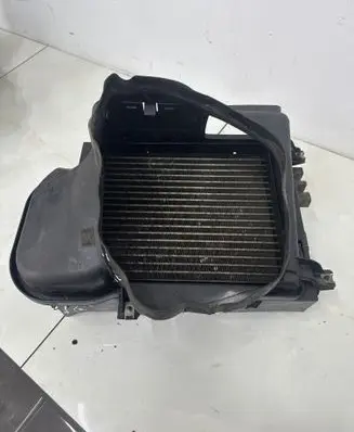 BMW X5M E70 Intercooler air channel guide 17711430 7222870