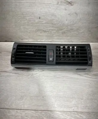 BMW X5 E70 Dash center air vent grill 7161801 7161802 011779401