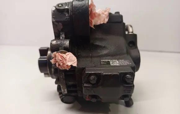 Volvo V50 Fuel injection high pressure pump A2C20003791 9654615580