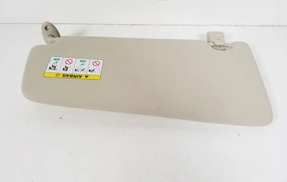 Land Rover Freelander 2 - LR2 Sun visor 3M51R04100