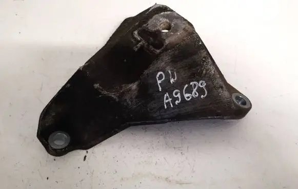 Audi A6 S6 C4 4A Engine mounting bracket 4a0399114