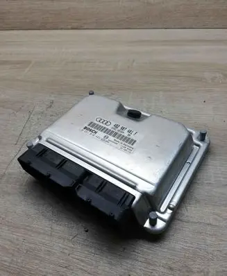 Audi A4 S4 B5 8D Engine control unit/module ECU 4B2907401F 0281010443