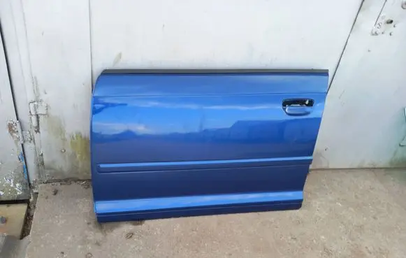 Audi A3 S3 8P Front door