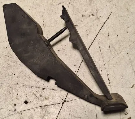 Accelerator throttle pedal