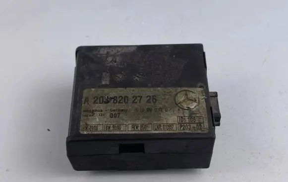 Mercedes-Benz C W203 Alarm control unit/module A2038202726 6100801705