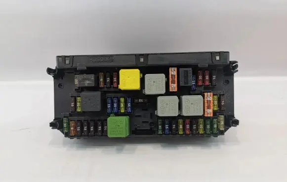 Mercedes-Benz C W204 Fuse box set A2129003314