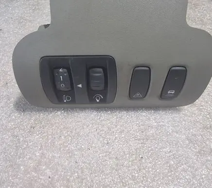 Renault Scenic II - Grand scenic II Headlight level height control switch 8200140985