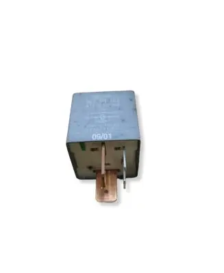 Volkswagen PASSAT B6 Other relay 357911253 50237003