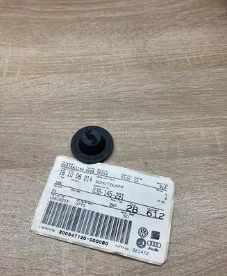 Volkswagen Golf IV Alternator pulley 038145291