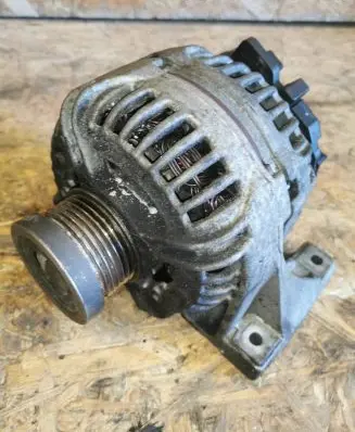 Volvo S60 Generator/alternator 30667787 0124525060
