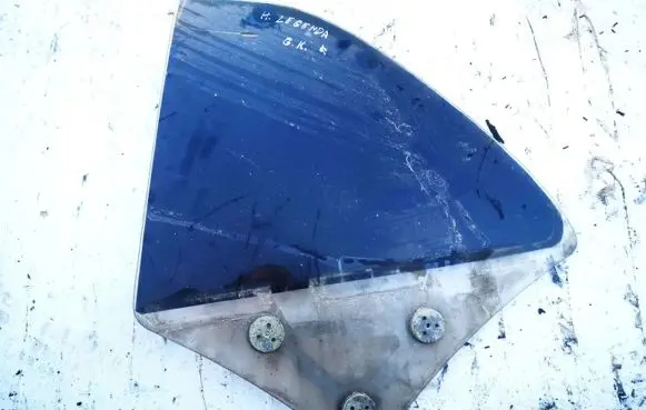 Honda Legend III KA9 Rear side window