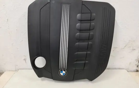 BMW 5 F10 F11 Engine cover (trim) 7800575 11252010 01102103104105