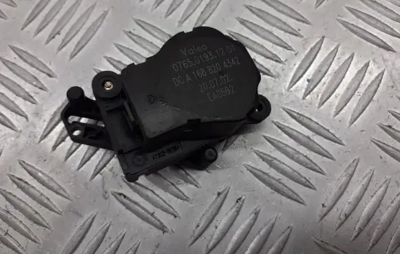 Mercedes-Benz A W168 A/C air flow flap actuator/motor 1688204342