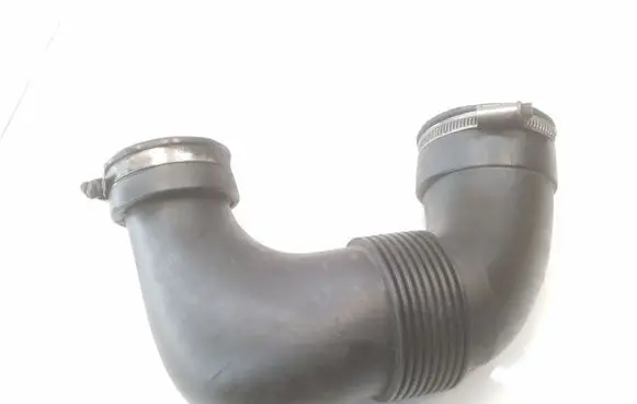 Mercedes-Benz ML W163 Turbo air intake inlet pipe/hose A6120940808