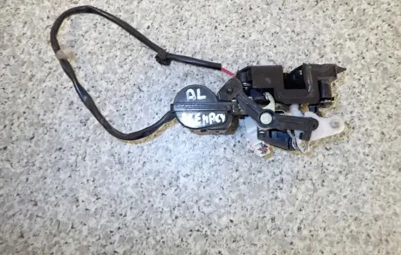 Mazda Premacy Rear door lock